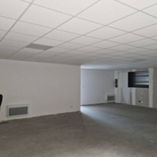 Espace indépendant 190 m² 25 postes Location bureau Rue Maurice Prevoteau Reims 51100 - photo 2